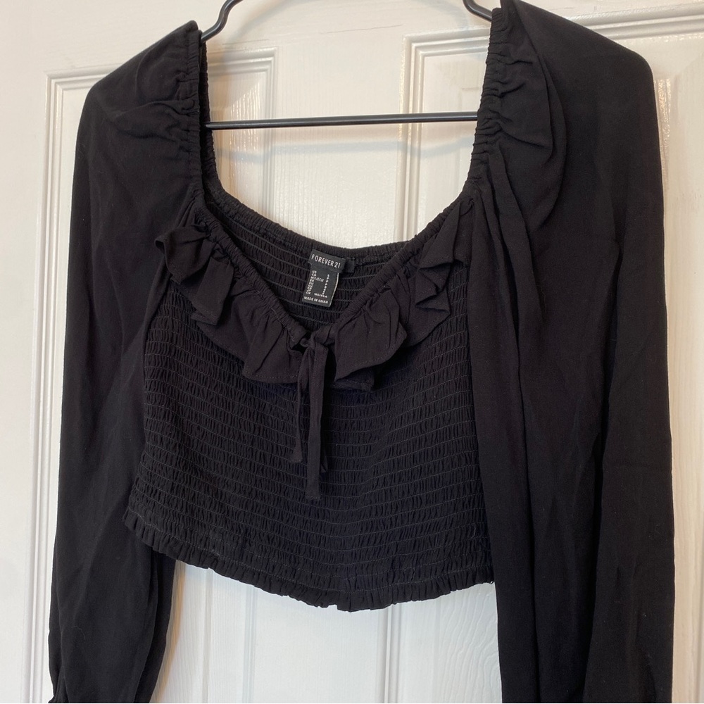 Forever 21 Long Sleeve Frill Trim Tie Top📸
